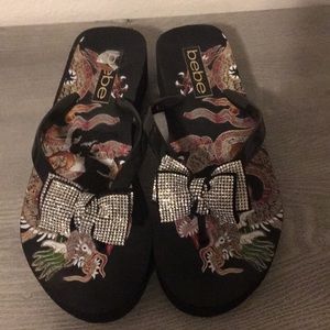 bebe flip flops